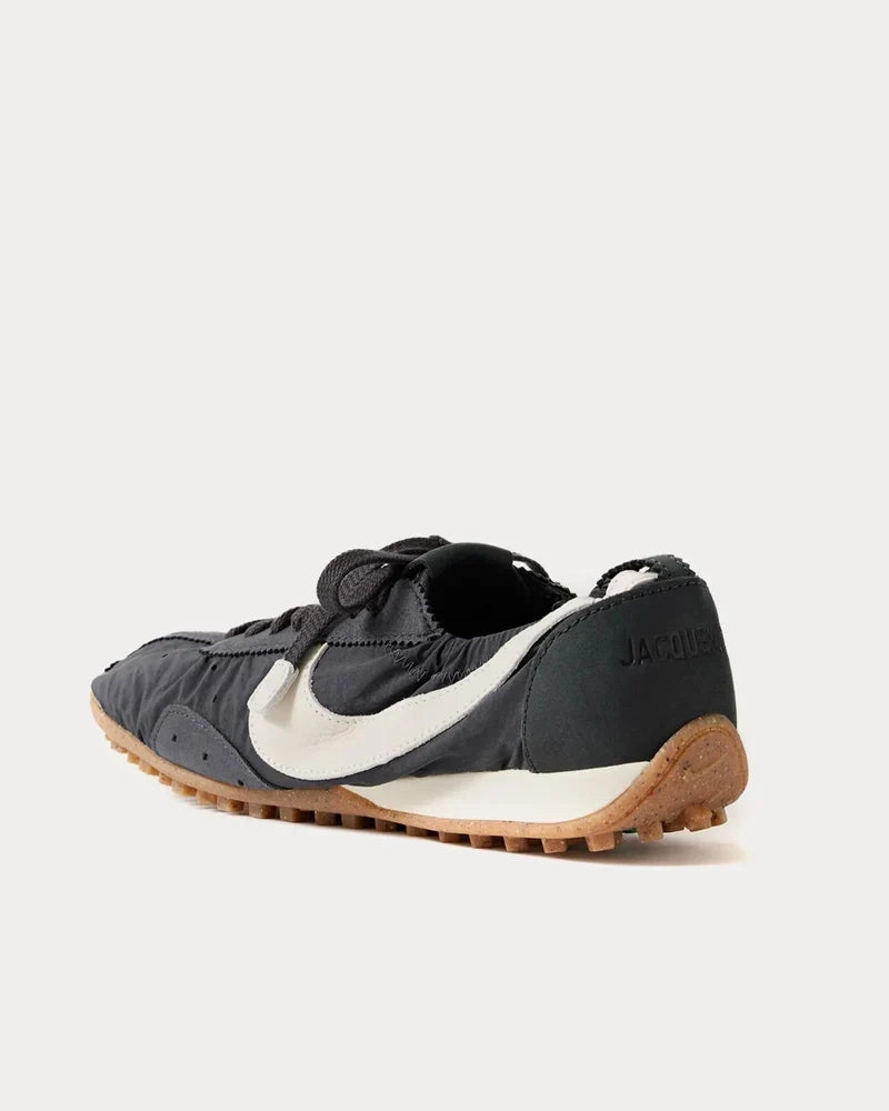 Nike x Jacquemus - Moon (Women's)